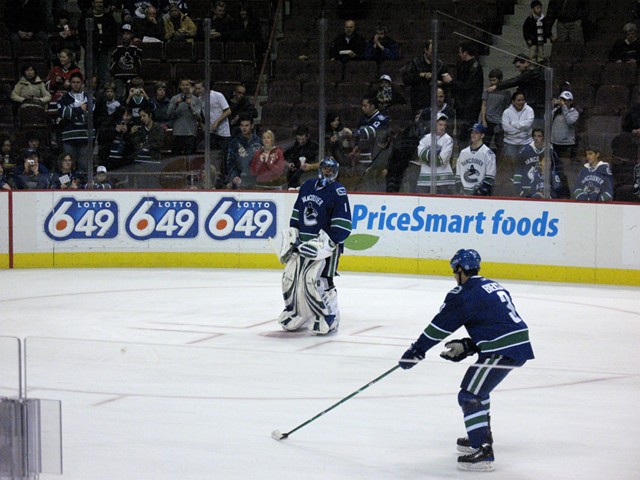 Vancouver Canucks vs St. Louis Blues on March 19, 2009
