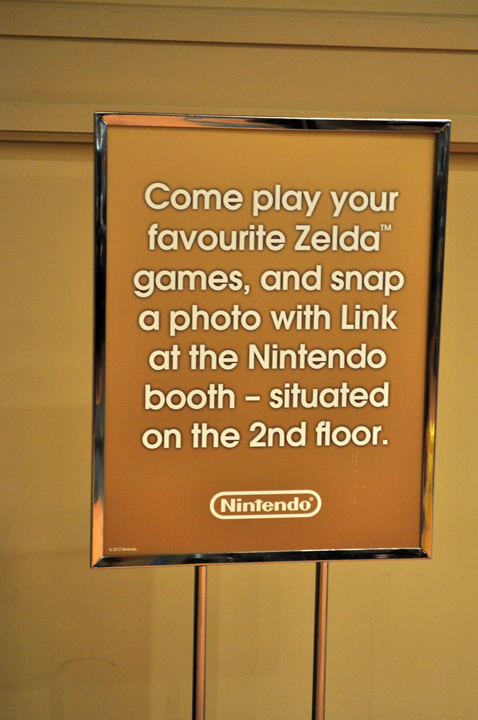 Get your picture taken with Link