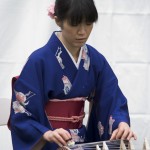 Kozue Matsumoto plays the koto