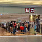 Uniqlo Metrotown